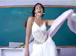 دختر سرگرم گلشیفته ف ...