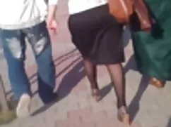 دختران در شیرینی در  ...