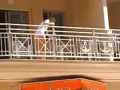 مکیدن دیک خود را در  ...